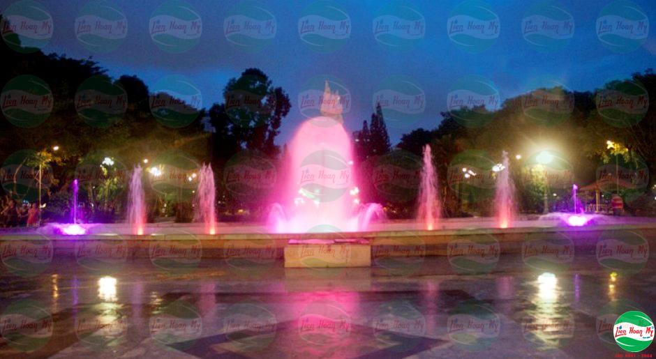 Phun nước nghệ thuật Công viên Lê Văn Tám Hồ Chí Minh